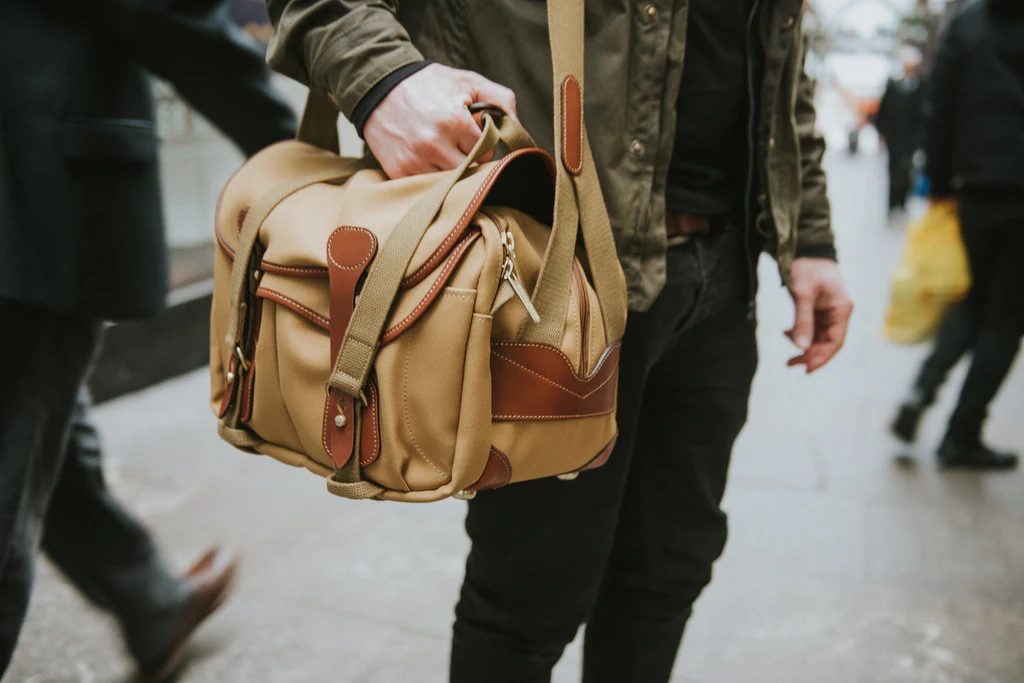 Billingham 225 MKII tas kamera premium compact